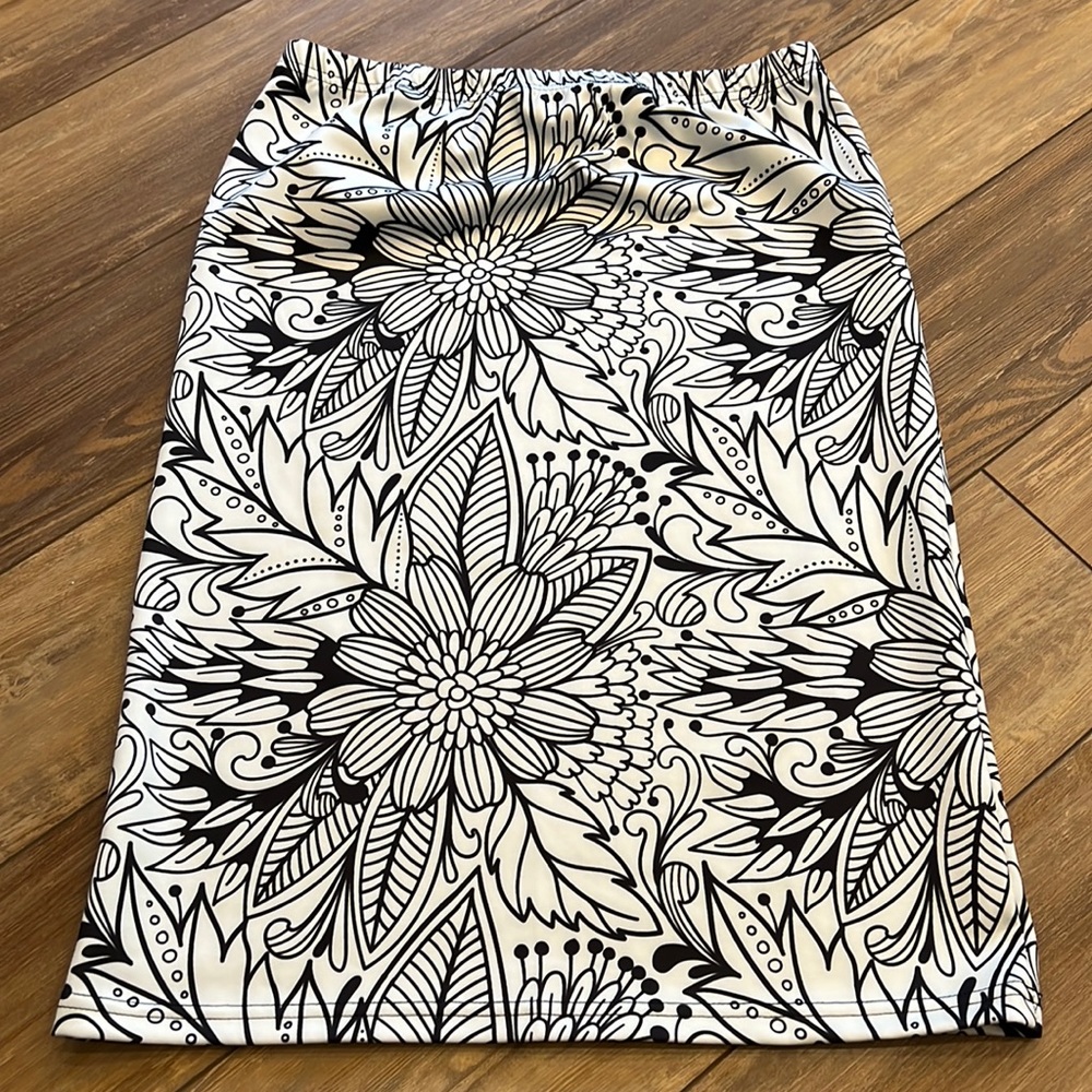 Nuggles skirt